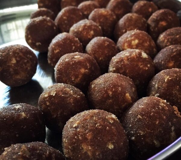 Ari Unda || Matta Rice Ladoo
