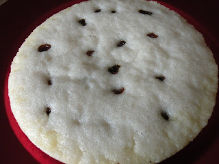 Vattayappam / Steamed Rice Cake